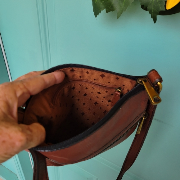 FOSSIL CROSSBODY EUC - Picture 4 of 6